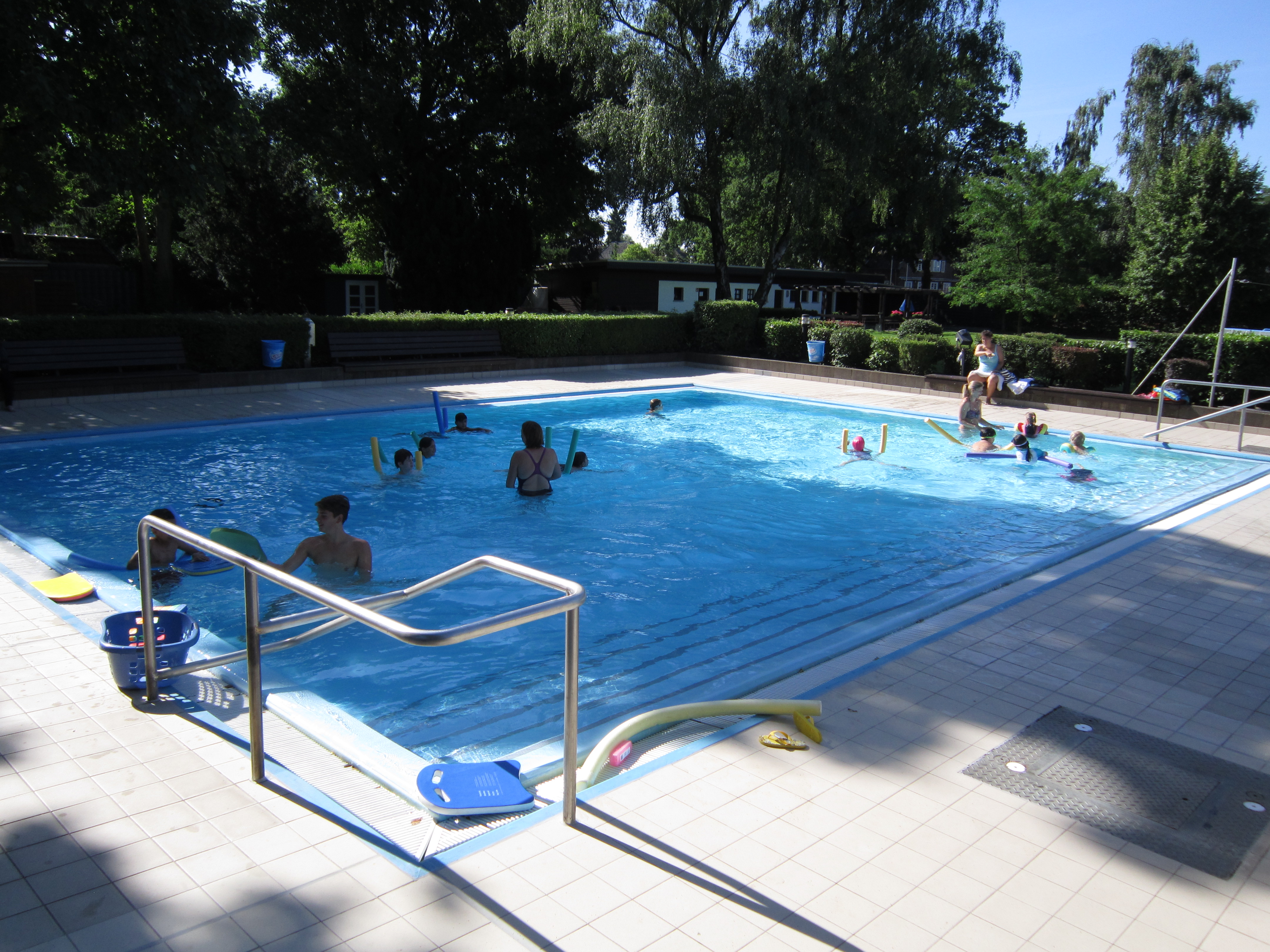 Schwimmen lernen in den Sommerferien